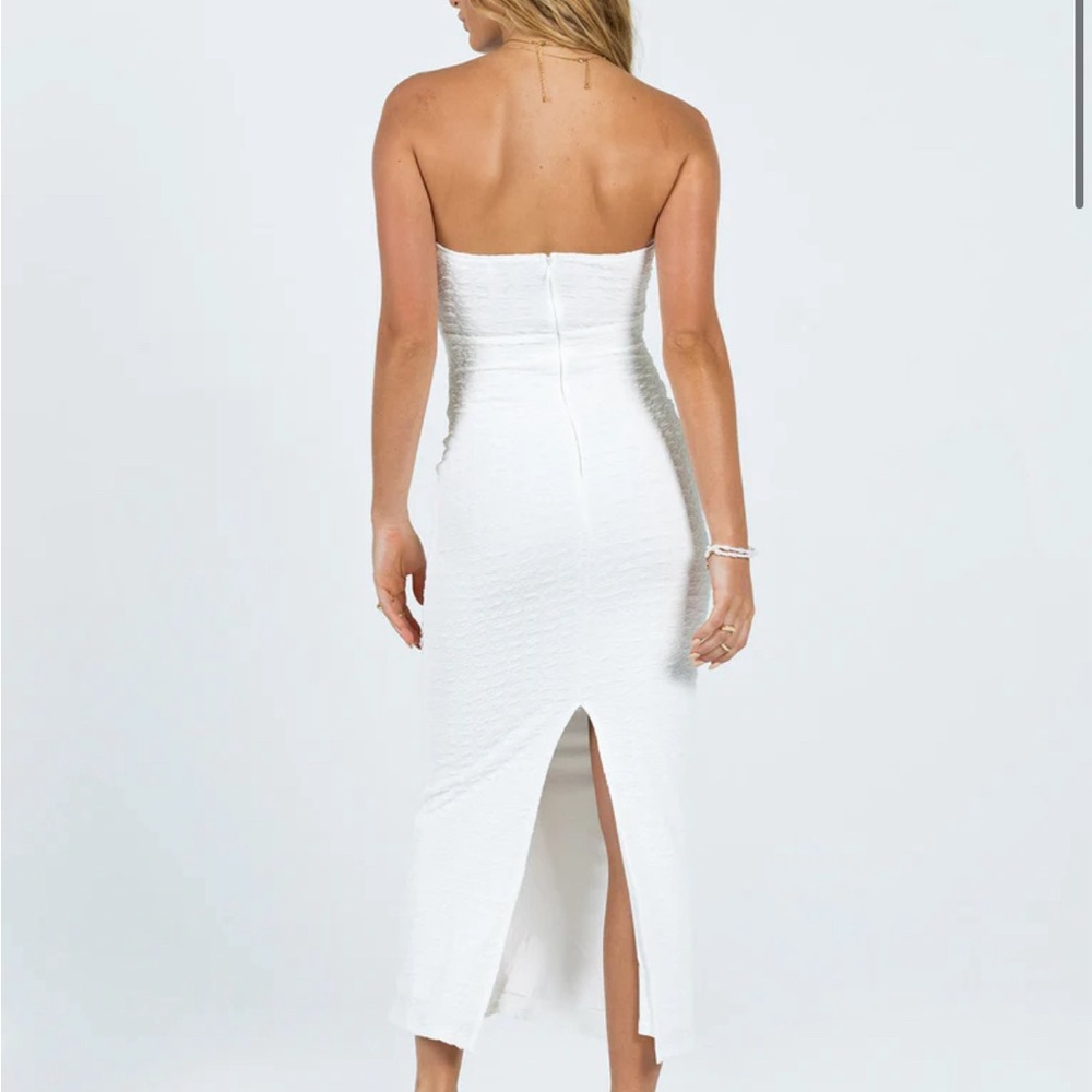 Princess Polly Dress - Picture 3 of 10